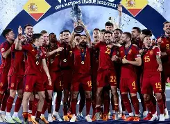 爱游戏官网-菲尼克斯太阳迎欧联关键赛,关键时刻强势反弹,引发热议,医务组通报恢复(菲尼克斯太阳logo)