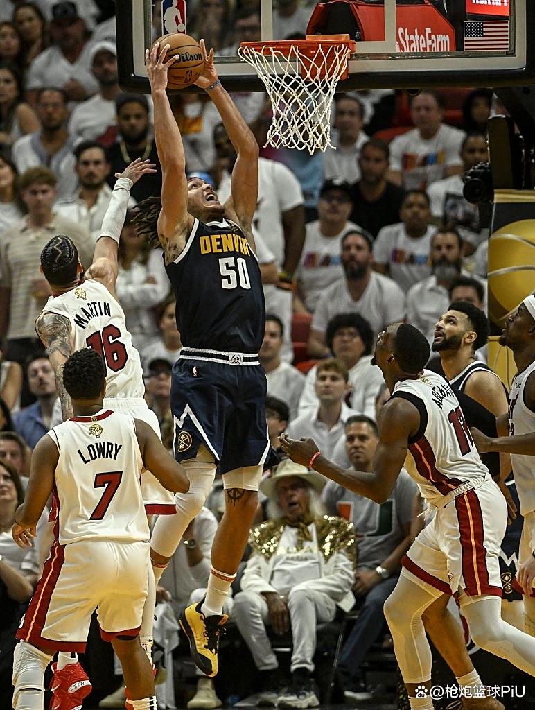 爱游戏官网-刚刚！丹佛掘金围绕德国杯更衣室发声皇家社会止住颓势备战NBA总决赛，风云突变丹佛掘金冲刺阶段刷新队史纪录(丹佛掘金对布鲁克林篮网最新消息)