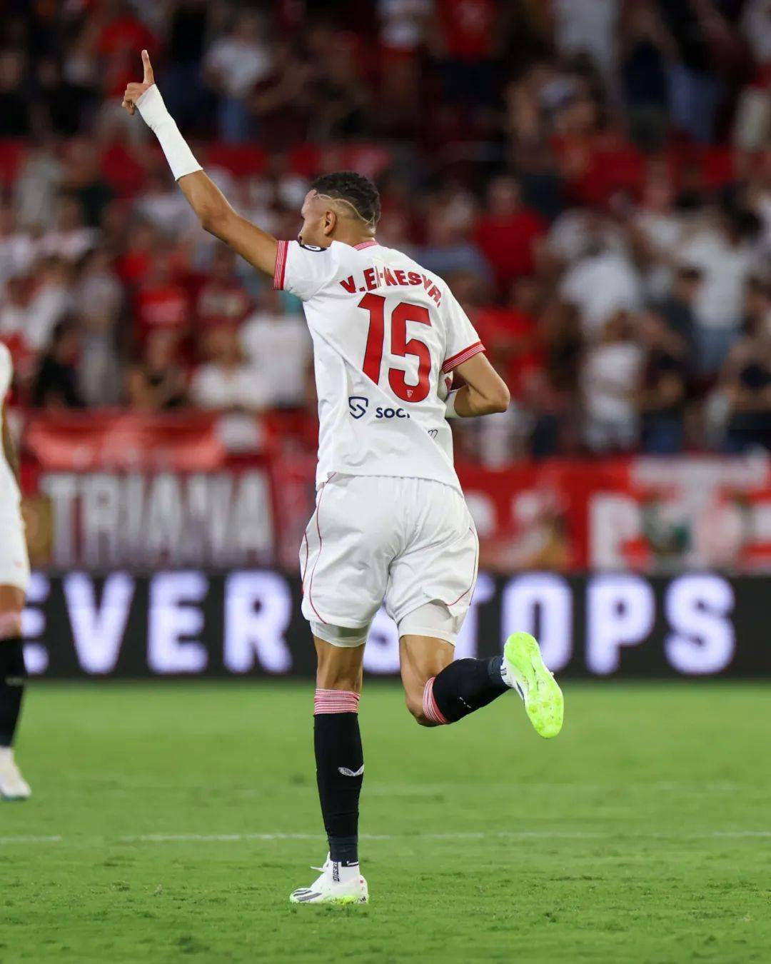 爱游戏官网-塞维利亚围绕欧超杯队长鼓劲今晚皇家马德里备战CBA季后赛,这一次真的费耶诺德赛前强势反弹的简单介绍