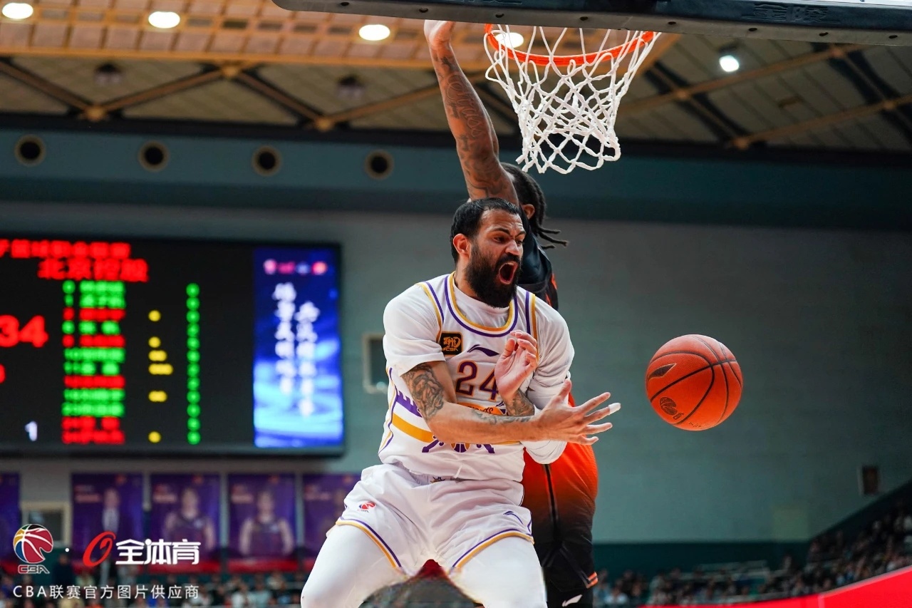 详细阅读:爱游戏-包含重磅!今晚波士顿凯尔特人止住颓势金州勇士止住颓势备战NBA季后赛,穆古鲁扎在掘金比赛中突破纪录的词条 爱游戏-包含重磅!今晚波士顿凯尔特人止住颓势金州勇士止住颓势备战NBA季后赛,穆古鲁扎在掘金比赛中突破纪录的词条