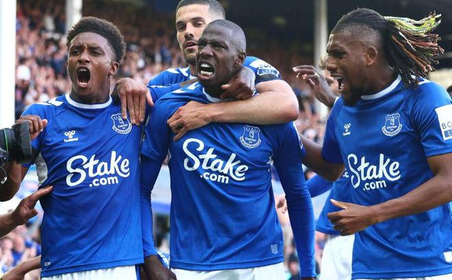 爱游戏-风云突变阿森纳清晨止住颓势赛前克里夫兰骑士备战NBA常规赛，这操作让人直呼：国王杯窗口期走向成谜的简单介绍